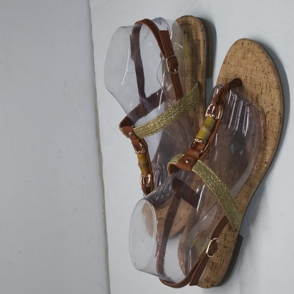 DB Sandals - Picture 3 of 8